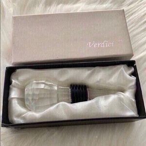 BRANDNEW CRYSTAL BOTTLE STOPPER -BOUCHON BOUTEILLE